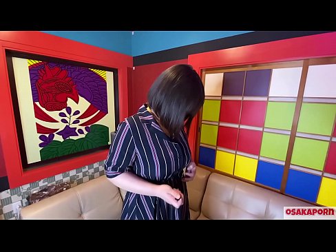 ❤️ Japanilainen söpöläinen isotissinen masturboi seksileluilla ja saa orgasmin. Hän kertoo haastattelussa panokokemuksestaan. Valtavat tissit ja karvainen pillu voihkii äänekkäästi. Osakaporn ❤ Porno at us fi.pornoklinge.ru